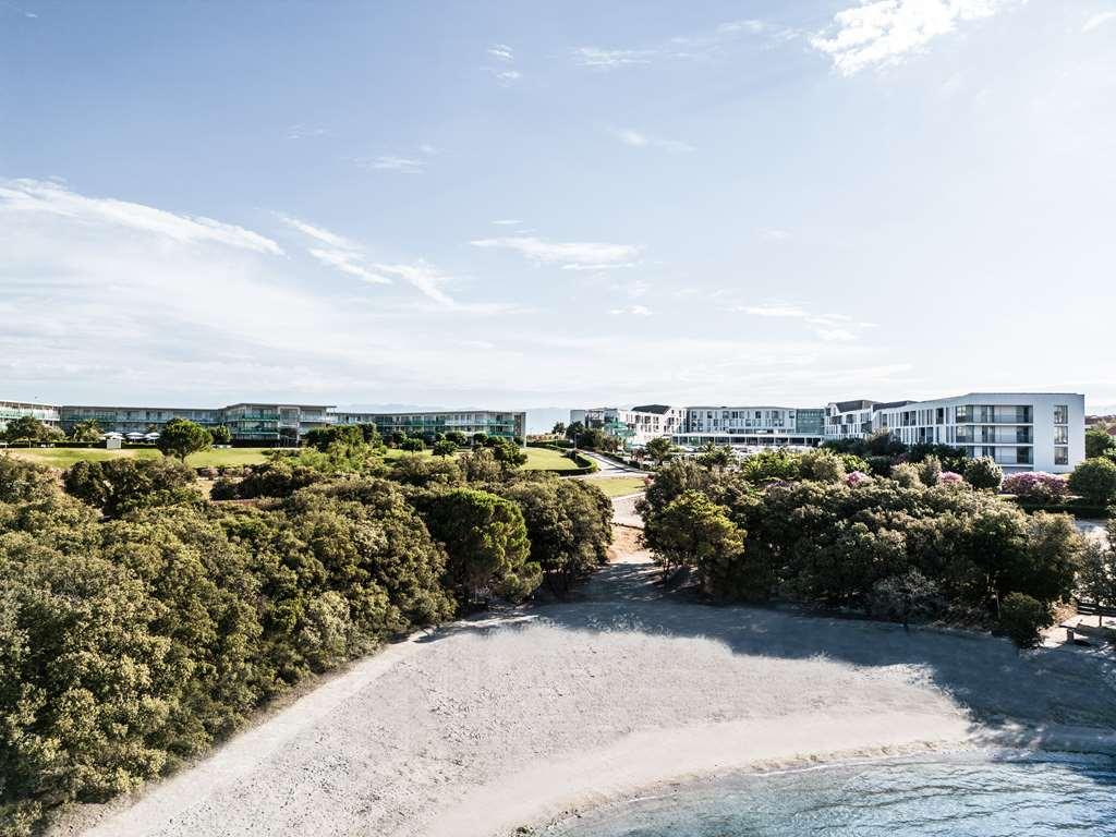 Falkensteiner Family Hotel Diadora Petrcane Exterior foto The proposed residential development at Hobson Bay
